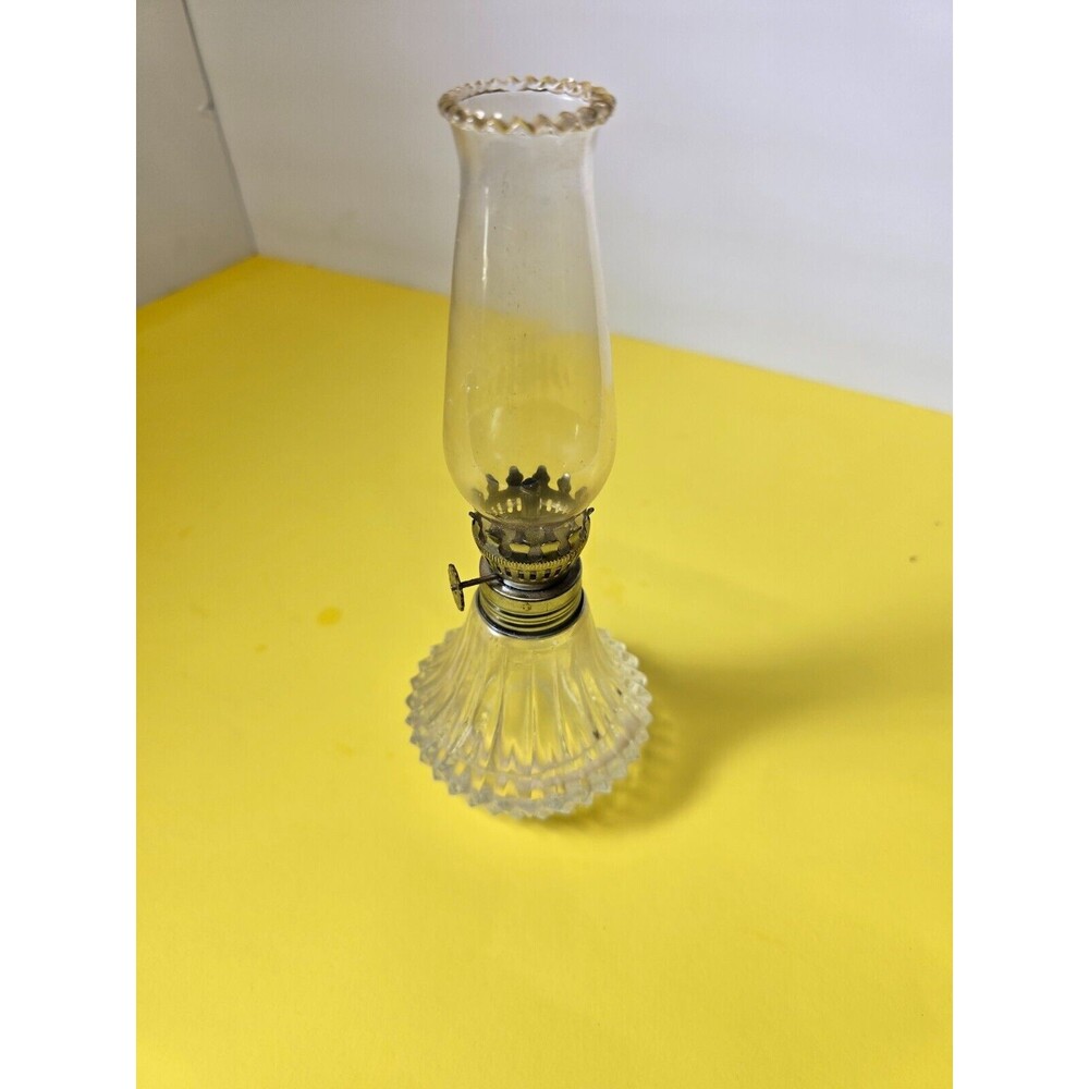 Vintage Lamplight Farms Small Clear Glass Oil Lamp Nickel Burner With Wick